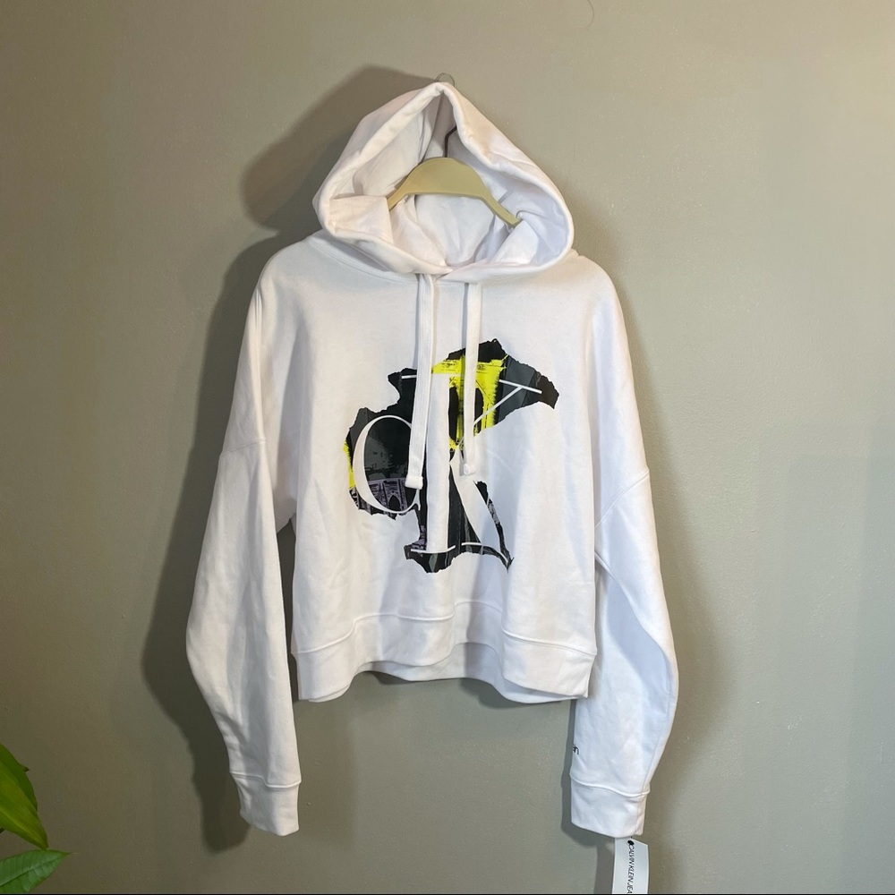 calvin klein brand nee white jacket pull over hoodie size S brand new